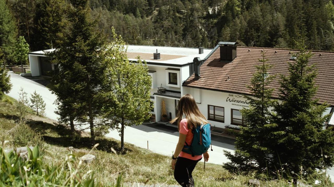 شارنيتز Hotel Garni Isarlodge Wiesenhof المظهر الخارجي الصورة