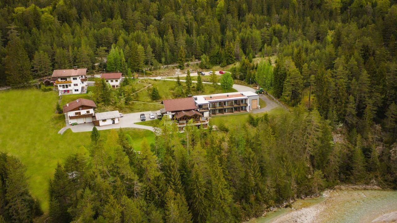 شارنيتز Hotel Garni Isarlodge Wiesenhof المظهر الخارجي الصورة