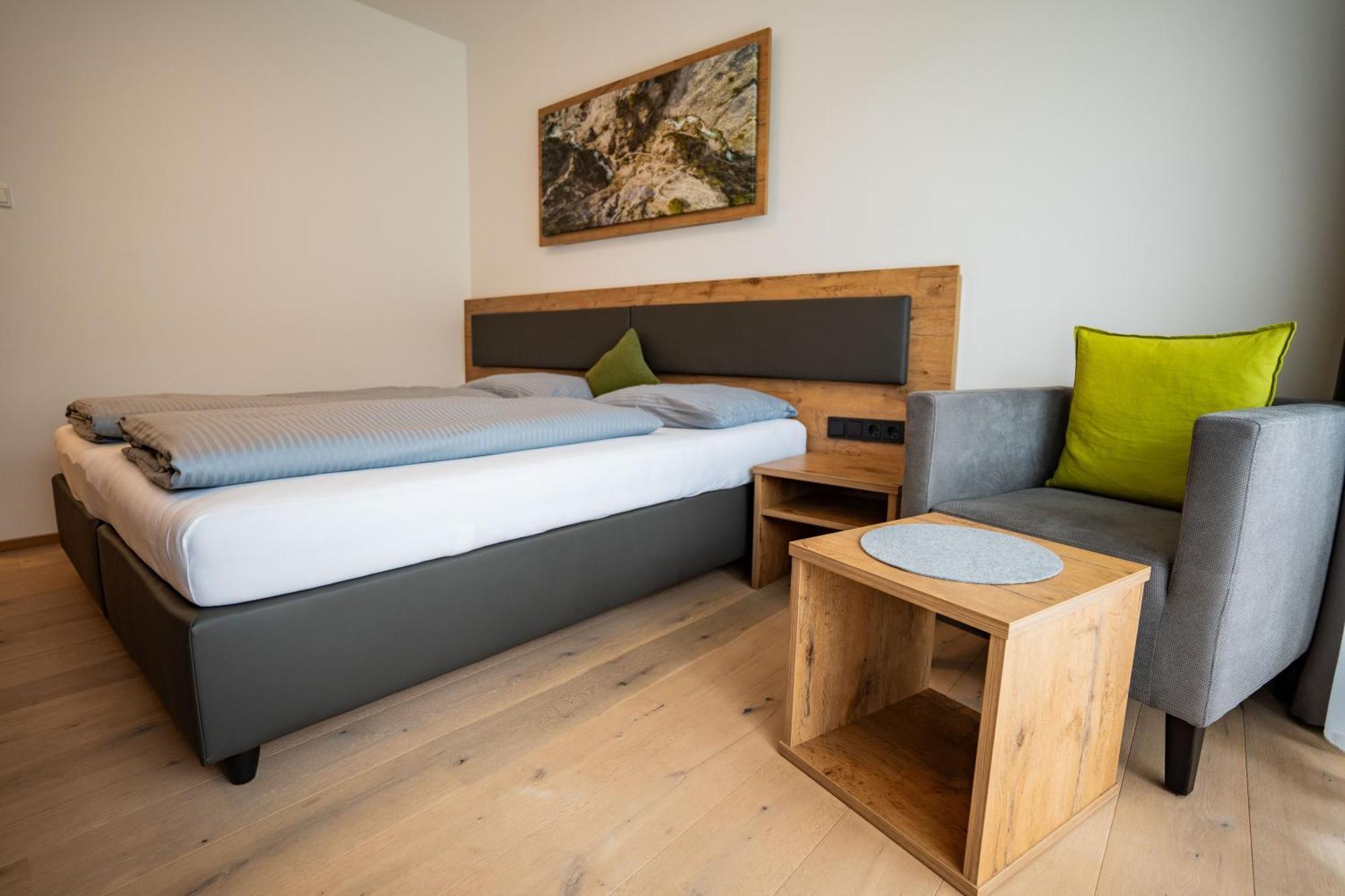 شارنيتز Hotel Garni Isarlodge Wiesenhof المظهر الخارجي الصورة