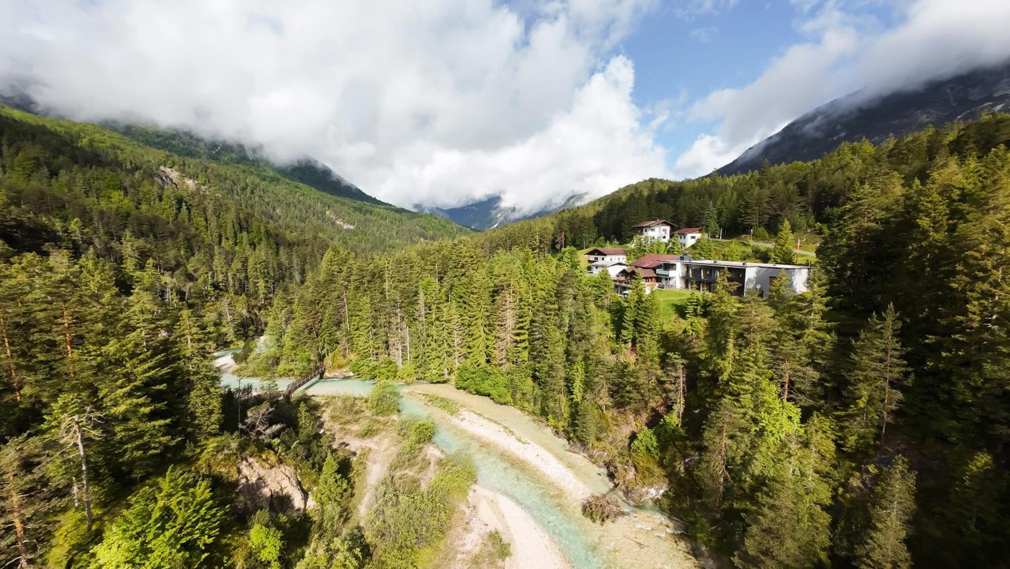 شارنيتز Hotel Garni Isarlodge Wiesenhof المظهر الخارجي الصورة